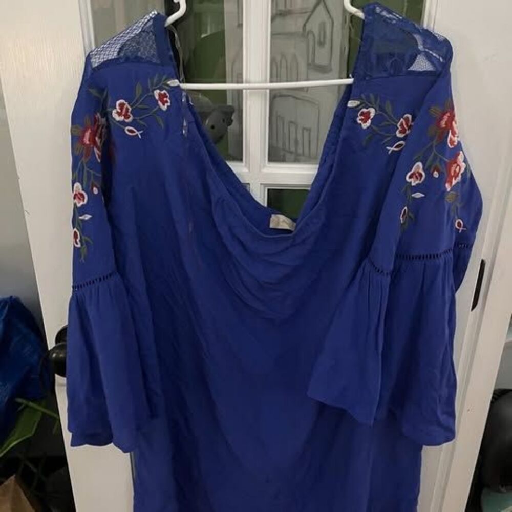 Altar'd State Blue Embroidered Bell Sleeve Top Size XS